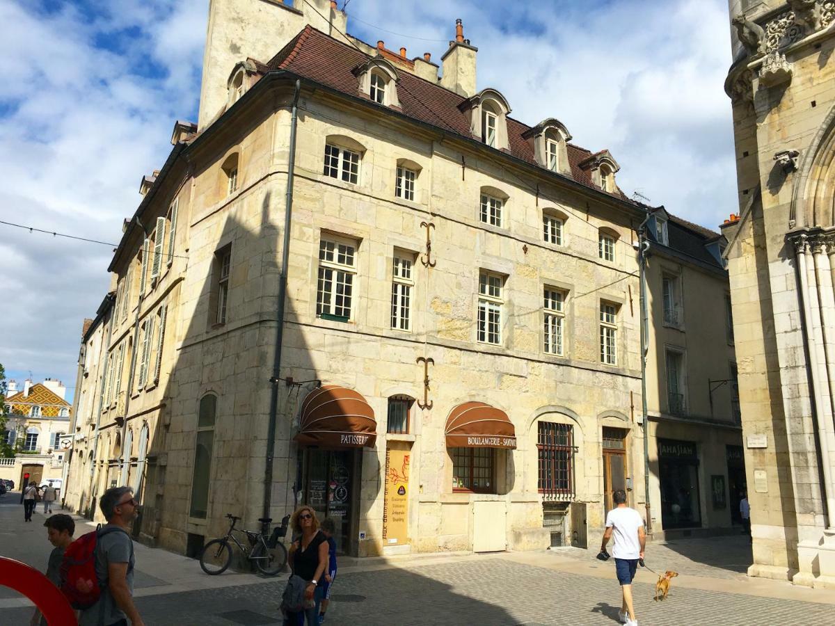 Le Relais Des Ducs : Centre Historique Dijon Apartment Luaran gambar